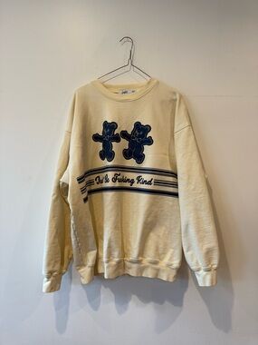 Mayfair group be kind Graphic Teddy Sweatshirt